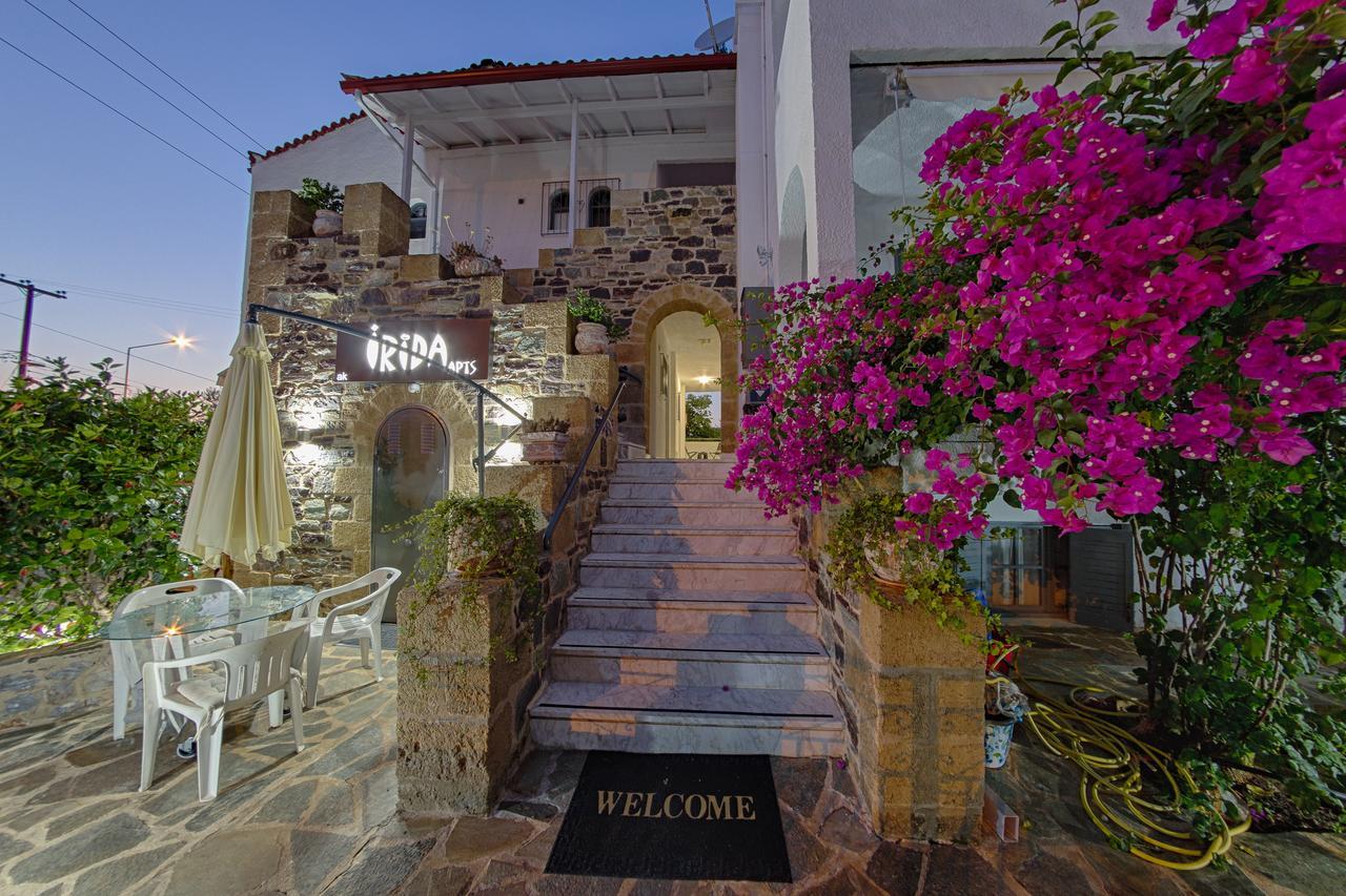 Irida Holiday Apartments Stoúpa Exterior foto